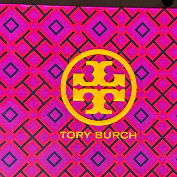 Tory Burch Lilac Flats with Silver Logo 8 - Picture 11 of 14